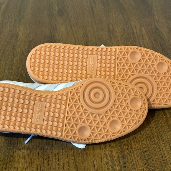 Adidas Samba OG with Baby Blue Accents - Picture 4 of 6